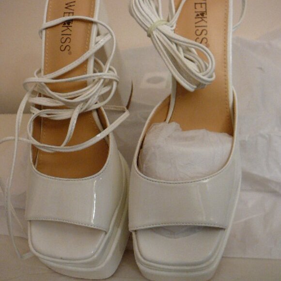 Wet Kiss White 6" Chunky Heel Double Platform Open Toe Sandals-US 9.5 EUR 40-NIB - Picture 4 of 9